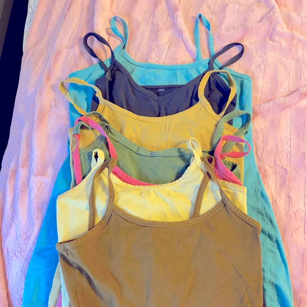 Buckle tank tops